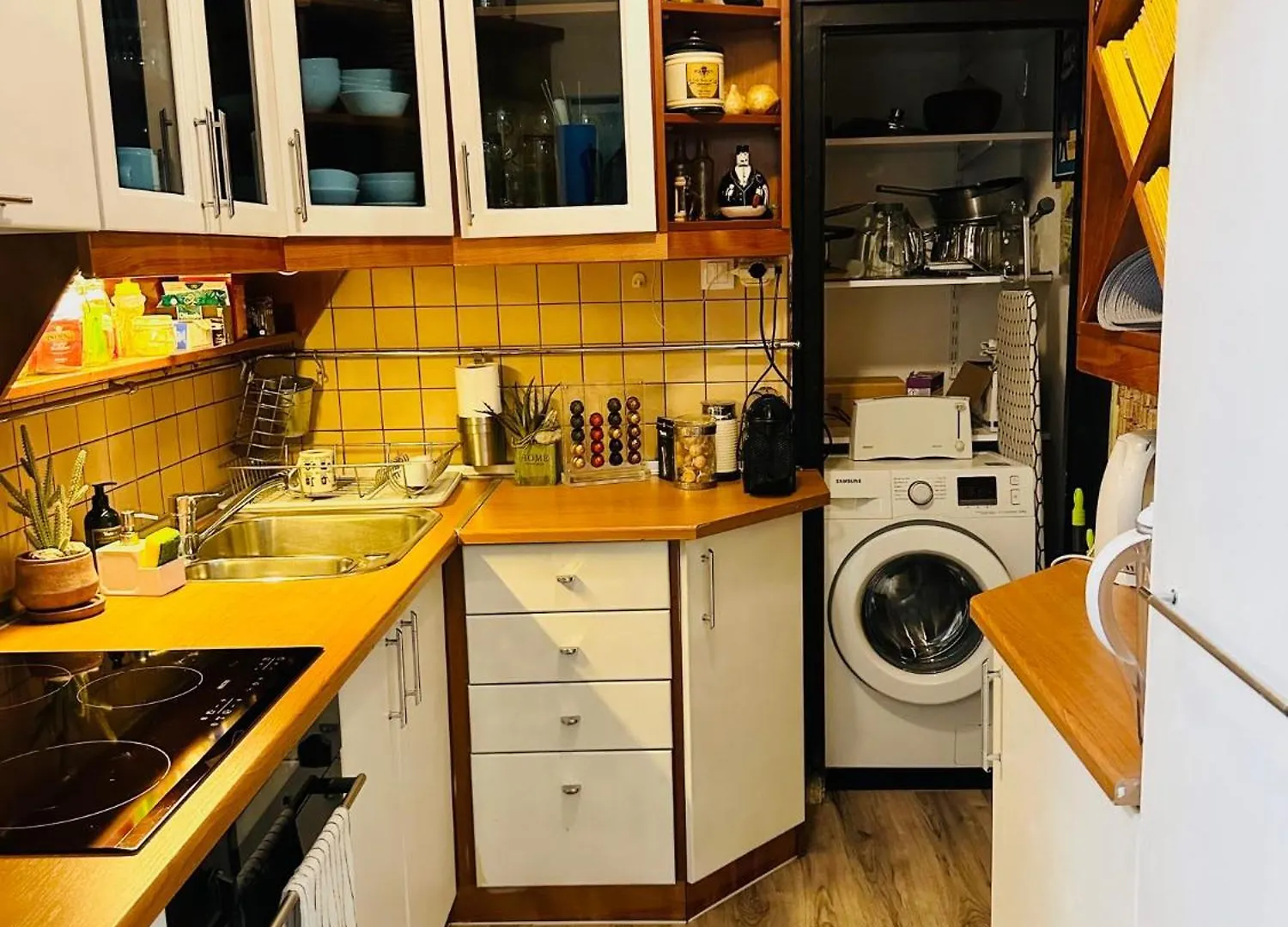 Vista Suites 1-2 Budapest